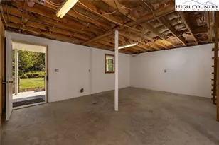 410 River Dr, Warrensville, NC 28693 - Photo 36