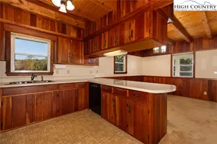 410 River Dr, Warrensville, NC 28693 - Photo 16