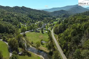 410 River Dr, Warrensville, NC 28693 - Photo 10