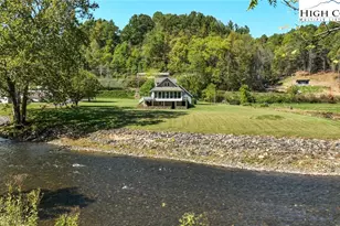 410 River Dr, Warrensville, NC 28693 - Photo 4