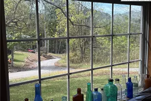 253 Bobby Rash Rd, Lansing, NC 28643 - Photo 2