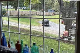 253 Bobby Rash Rd, Lansing, NC 28643 - Photo 14