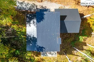 63 Two Hawks Ln, Linville, NC 28657 - Photo 8