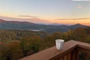 111 Sugar Ski Dr, Sugar Mountain, NC 28604 - Photo 2