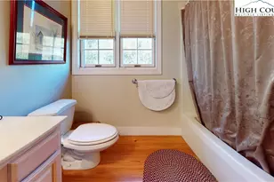 11 Wildflower Ln, Newland, NC 28657 - Photo 18