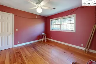 11 Wildflower Ln, Newland, NC 28657 - Photo 18