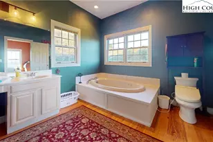 11 Wildflower Ln, Newland, NC 28657 - Photo 14