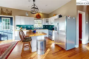 11 Wildflower Ln, Newland, NC 28657 - Photo 8