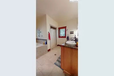 811 Hemlock Drive, Newland, NC 28657 - Photo 24