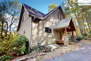 811 Hemlock Dr, Newland, NC 28657 - Photo 1