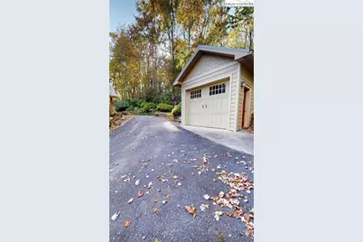 811 Hemlock Drive, Newland, NC 28657 - Photo 46