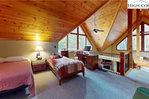 811 Hemlock Dr, Newland, NC 28657 - Photo 28