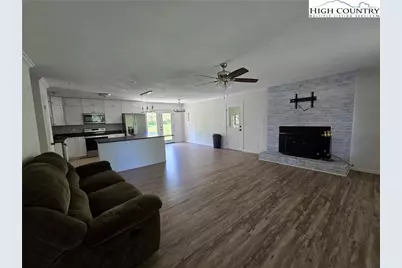 5218 S Hwy 226 Highway, Bakersville, NC 28705 - Photo 6