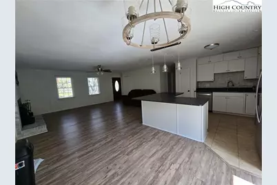 5218 S Hwy 226 Highway, Bakersville, NC 28705 - Photo 8