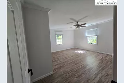 5218 S Hwy 226 Highway, Bakersville, NC 28705 - Photo 18