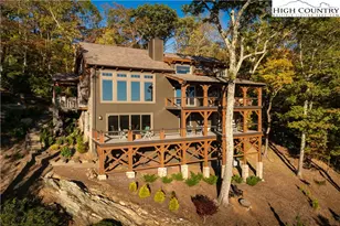 252 E Stone Dr, Blowing Rock, NC 28605 - Photo 4