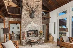 252 E Stone Dr, Blowing Rock, NC 28605 - Photo 10