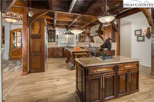 252 E Stone Dr, Blowing Rock, NC 28605 - Photo 16