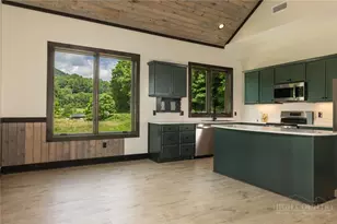790 Howard Edmisten Rd, Sugar Grove, NC 28679 - Photo 14