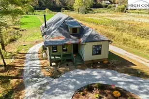 790 Howard Edmisten Rd, Sugar Grove, NC 28679 - Photo 30