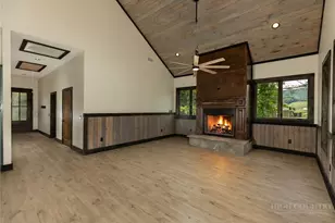 790 Howard Edmisten Rd, Sugar Grove, NC 28679 - Photo 10