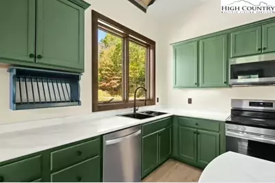 790 Howard Edmisten Road, Sugar Grove, NC 28679 - Photo 14