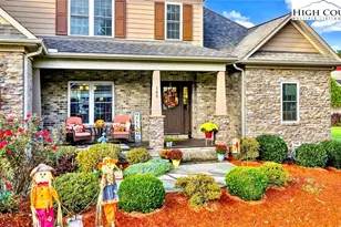 145 Rocky Creek Ct, Jefferson, NC 28640 - Photo 2