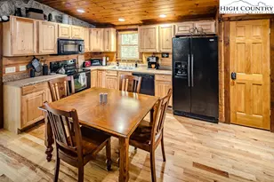719 Pine Ridge Rd, Beech Mountain, NC 28604 - Photo 8