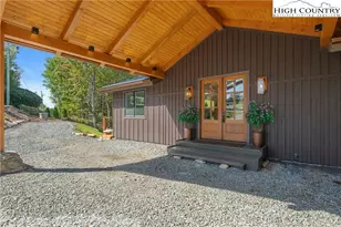 1075 Center Ct Dr, Boone, NC 28607 - Photo 6