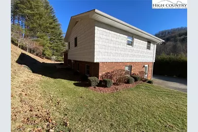 5212 Nc Highway 88 West, Warrensville, NC 28693 - Photo 26