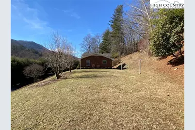 5212 Nc Highway 88 West, Warrensville, NC 28693 - Photo 38