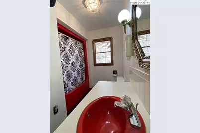 5212 Nc Highway 88 West, Warrensville, NC 28693 - Photo 20