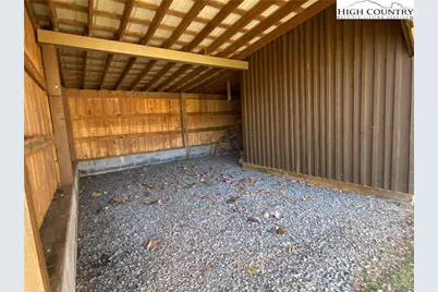 5212 Nc Highway 88 West, Warrensville, NC 28693 - Photo 32