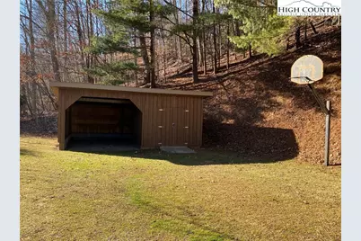 5212 Nc Highway 88 West, Warrensville, NC 28693 - Photo 30