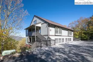 144 Skyleaf Ln, Sugar Mountain, NC 28604 - Photo 2