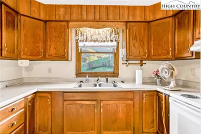 343 Saddle Gap, West Jefferson, NC 28694 - Photo 20