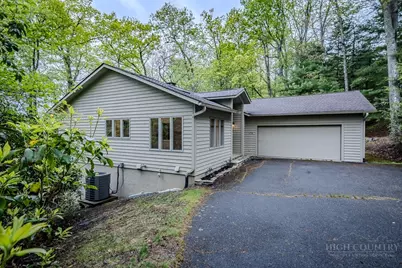 178 Sorrento Park Drive, Blowing Rock, NC 28605 - Photo 2