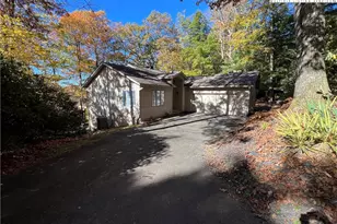 178 Sorrento Park Dr, Blowing Rock, NC 28605 - Photo 6