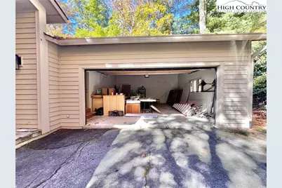 178 Sorrento Park Drive, Blowing Rock, NC 28605 - Photo 2