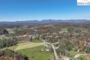 612 Wildcat Rd, Deep Gap, NC 28618 - Photo 2