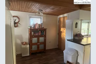 9752 Old Highway 16 Highway, Crumpler, NC 28617 - Photo 8