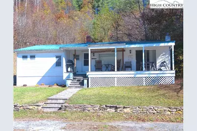 9752 Old Highway 16 Highway, Crumpler, NC 28617 - Photo 1