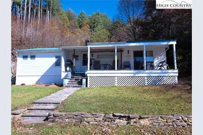 9752 Old Highway 16 Highway, Crumpler, NC 28617 - Photo 2