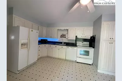 421 Northwest Drive, Jefferson, NC 28640 - Photo 20