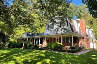 421 Northwest Dr, Jefferson, NC 28640 - Photo 2