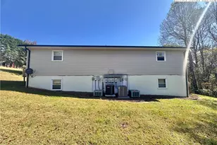 356 Tindall Dr, North Wilkesboro, NC 28659 - Photo 4