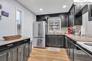 101 Golfview Dr, Beech Mountain, NC 28604 - Photo 16