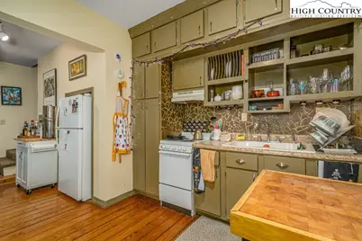 199 Brooker Street, Blowing Rock, NC 28605 - Photo 36