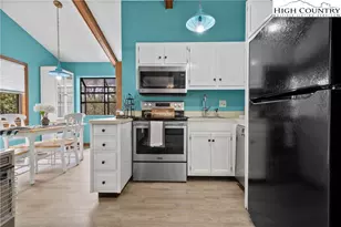 255 River Hollow Rd, Newland, NC 28657 - Photo 2