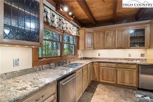 5626 Rocky Falls Ln, Lenoir, NC 28645 - Photo 20